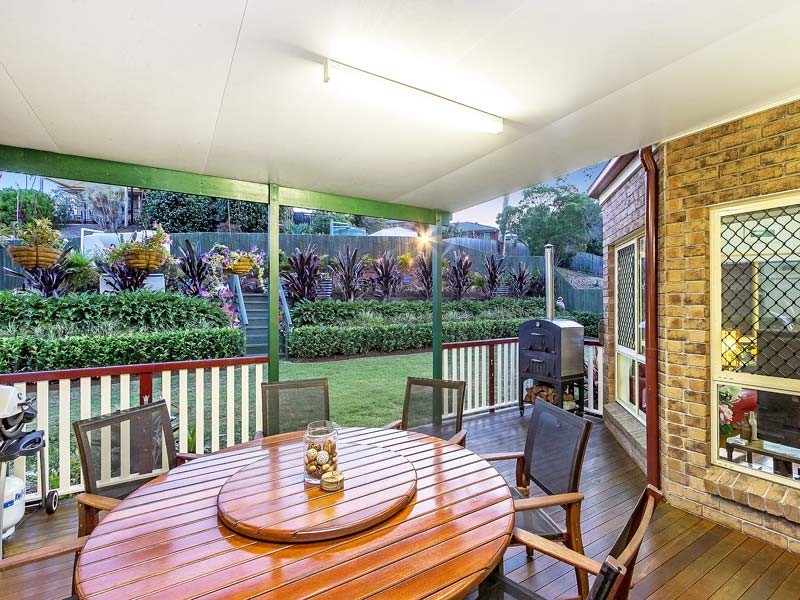 13 Bangalow Place, Albany Creek QLD 4035