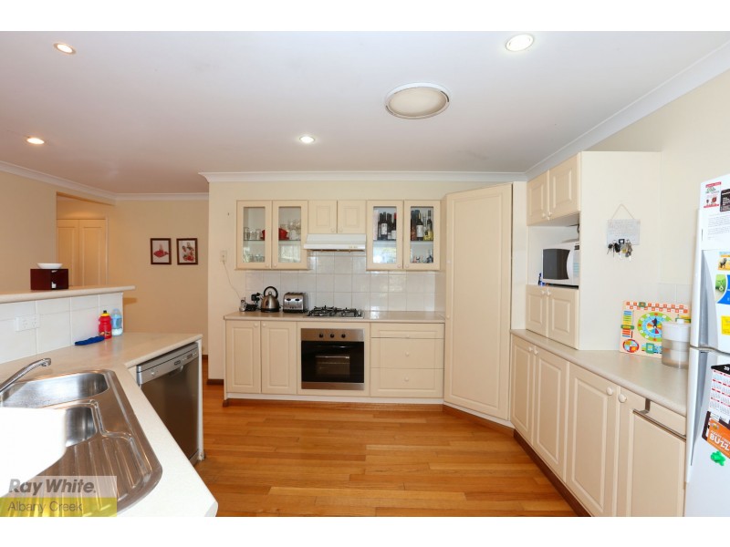 9 Phoenix Court, Eatons Hill QLD 4037