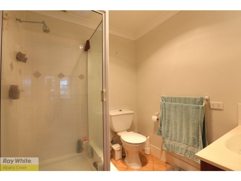 9 Phoenix Court, Eatons Hill QLD 4037