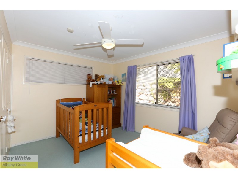 9 Phoenix Court, Eatons Hill QLD 4037