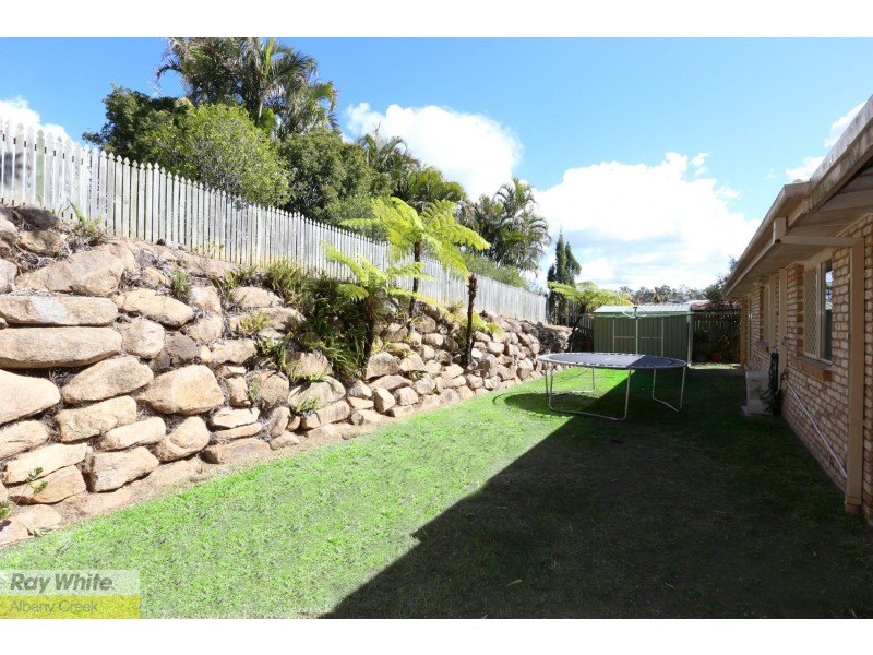 9 Phoenix Court, Eatons Hill QLD 4037