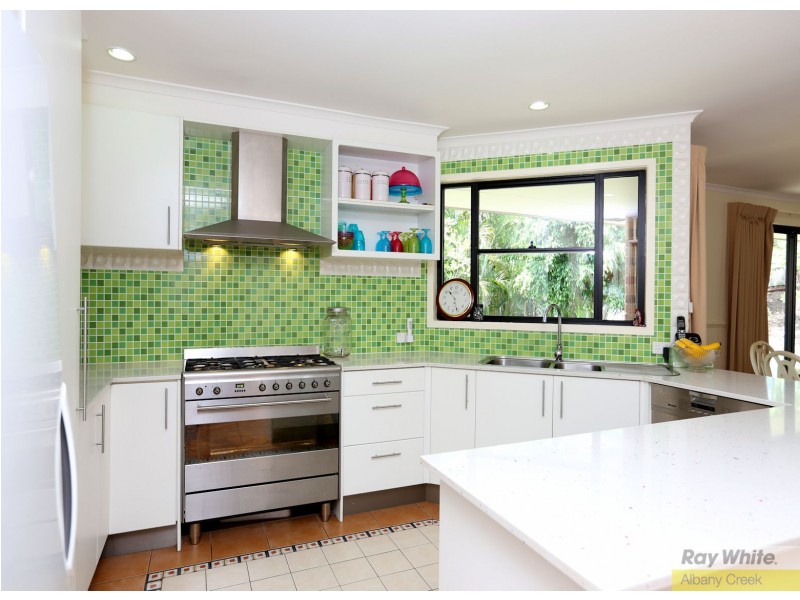 6 Gypsy Court, Eatons Hill QLD 4037