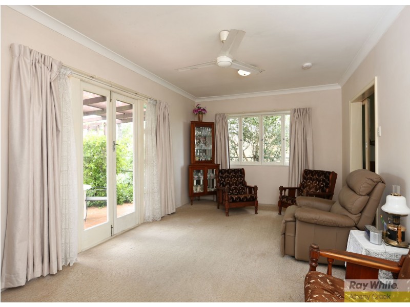 59 Plucks Road, Arana Hills QLD 4054