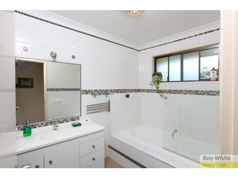 13 Albany Forest Drive, Albany Creek QLD 4035