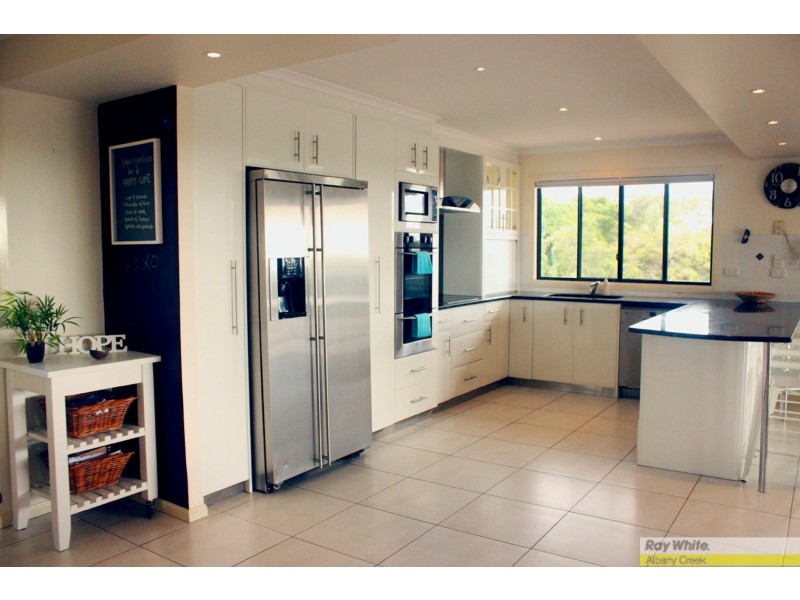 3 Janus Court, Eatons Hill QLD 4037