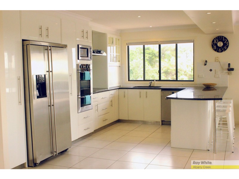 3 Janus Court, Eatons Hill QLD 4037