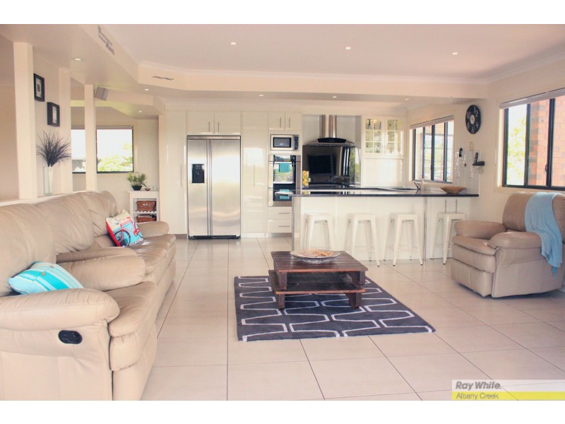 3 Janus Court, Eatons Hill QLD 4037