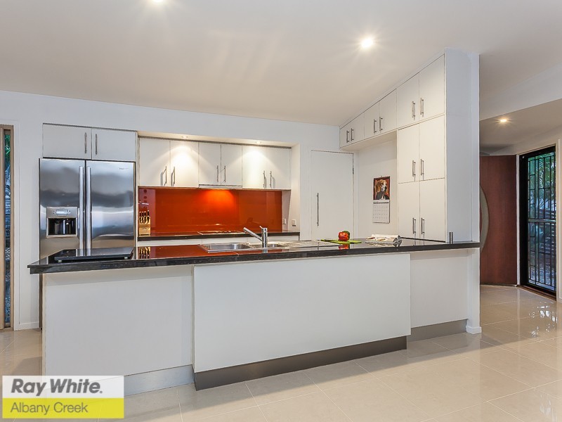 11 Georgette Court, Eatons Hill QLD 4037