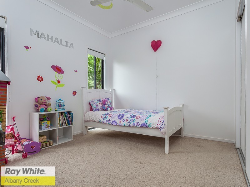 4 Georgette Court, Eatons Hill QLD 4037