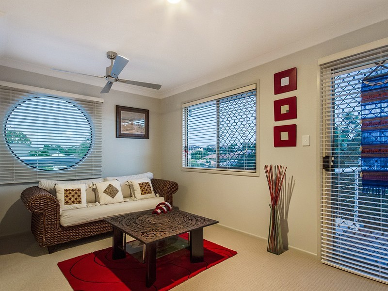 3 Renae Court, Eatons Hill QLD 4037