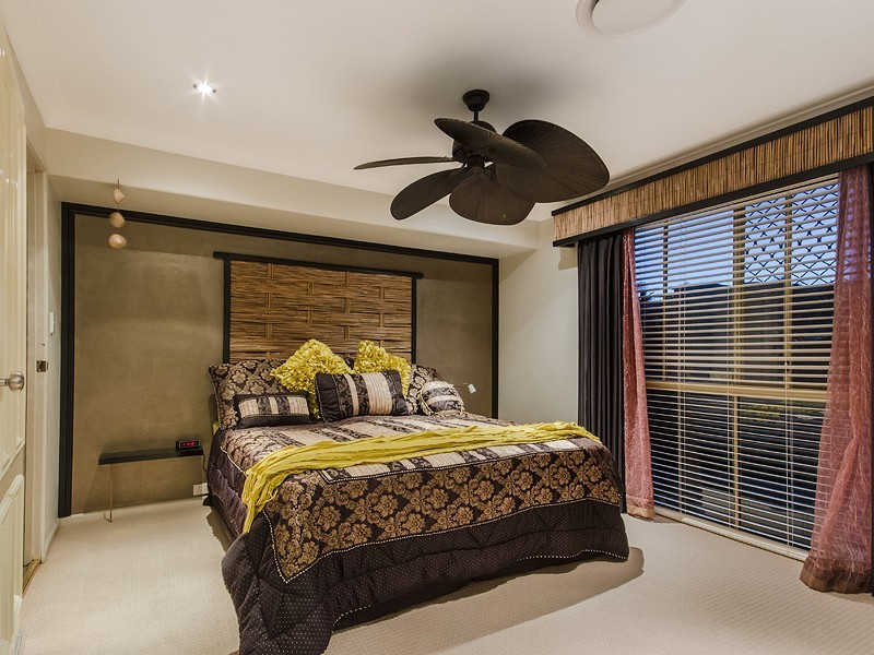 3 Renae Court, Eatons Hill QLD 4037