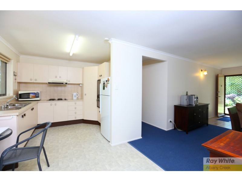 25 Quinnia Court, Ferny Hills QLD 4055