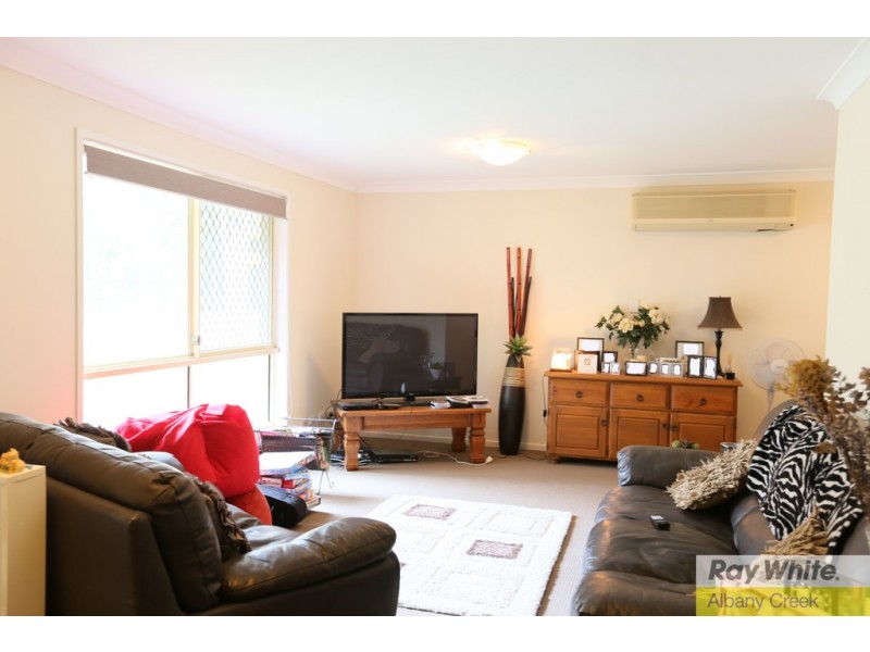 8 Ilona Place, Eatons Hill QLD 4037