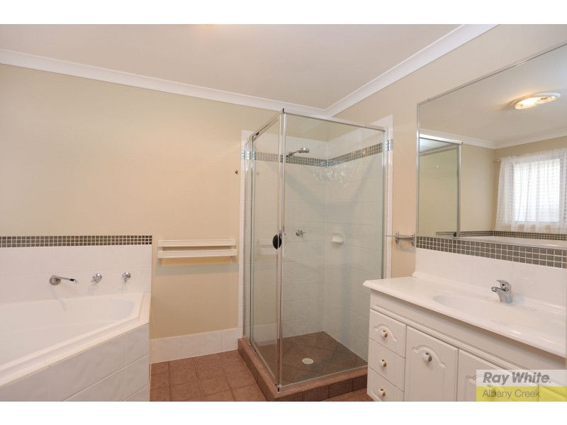 2 Whipbird Court, Cashmere QLD 4500