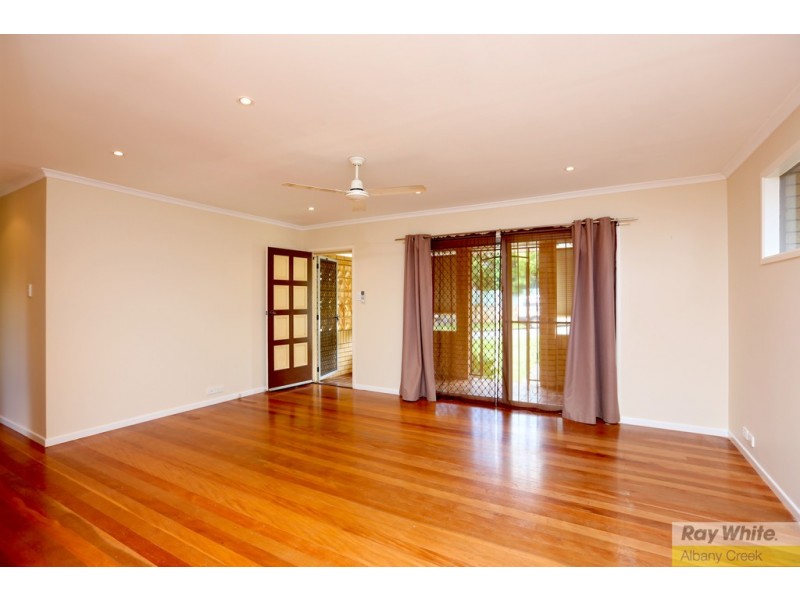 25 Olympus Court, Eatons Hill QLD 4037