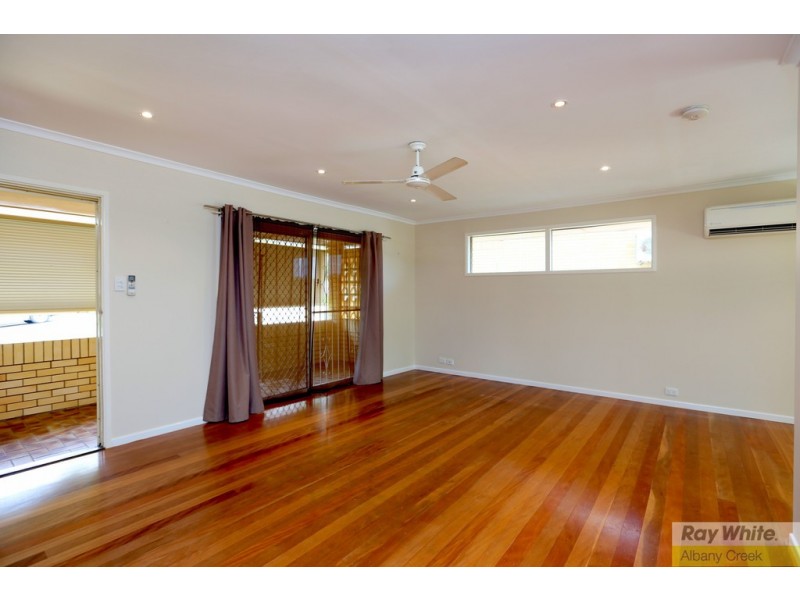 25 Olympus Court, Eatons Hill QLD 4037