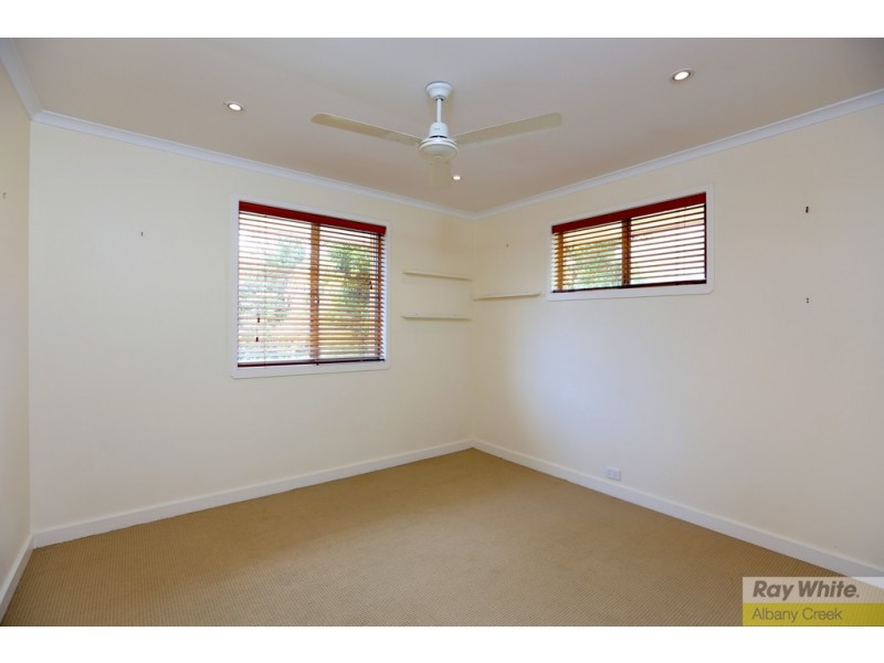 25 Olympus Court, Eatons Hill QLD 4037