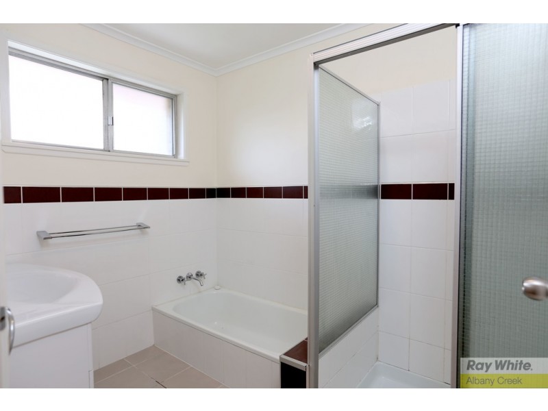 25 Olympus Court, Eatons Hill QLD 4037