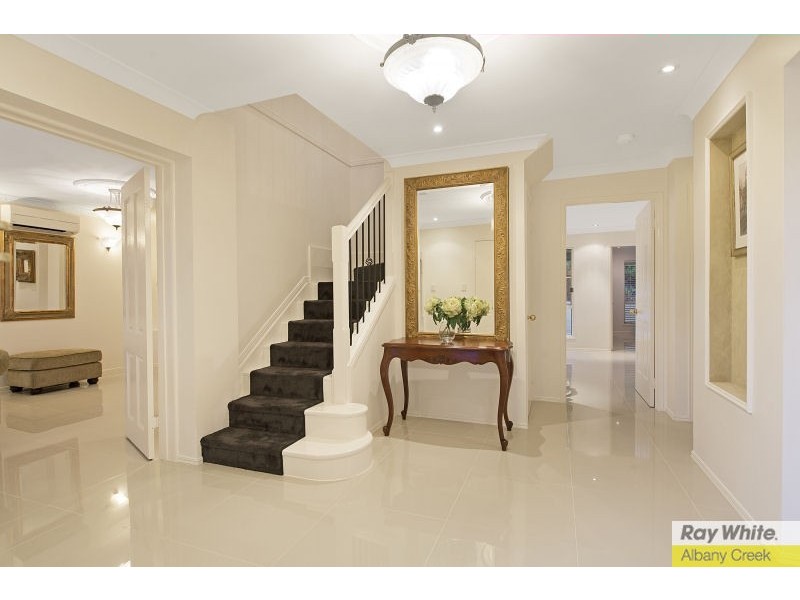 2 Angel Court, Eatons Hill QLD 4037