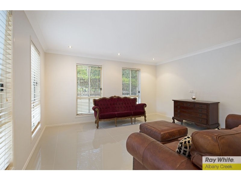 2 Angel Court, Eatons Hill QLD 4037