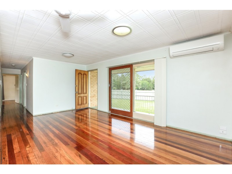 22 Devoran Street, Albany Creek QLD 4035