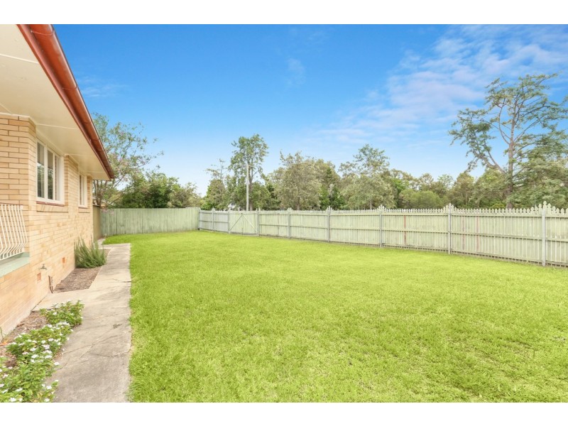 22 Devoran Street, Albany Creek QLD 4035