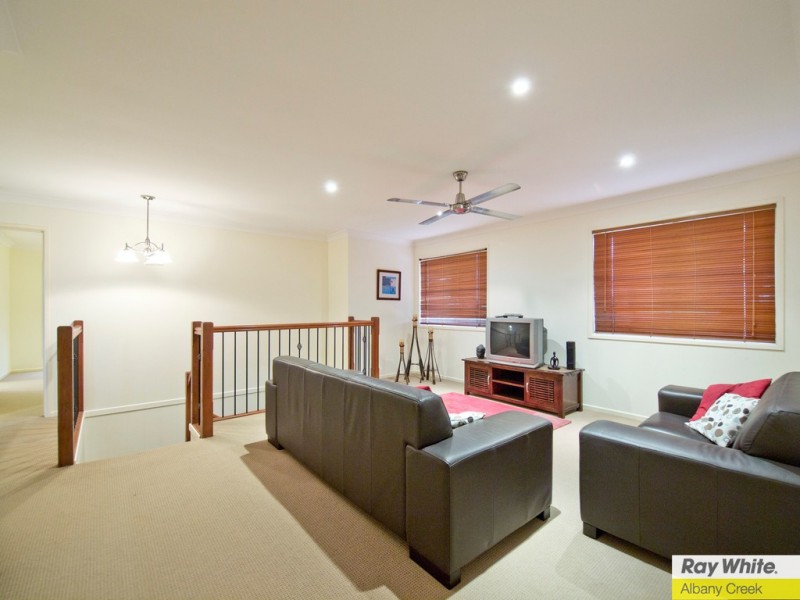 18 Toressian Place, Cashmere QLD 4500