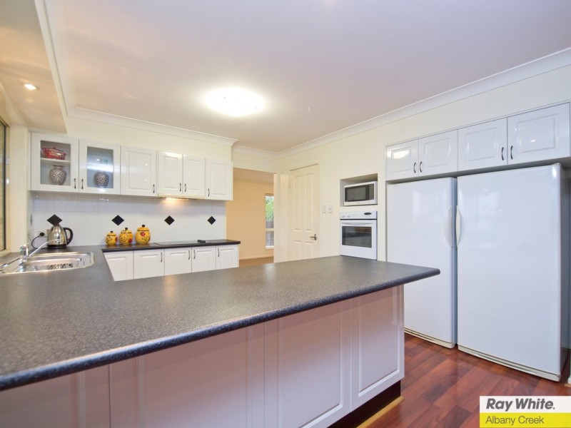 18 Toressian Place, Cashmere QLD 4500