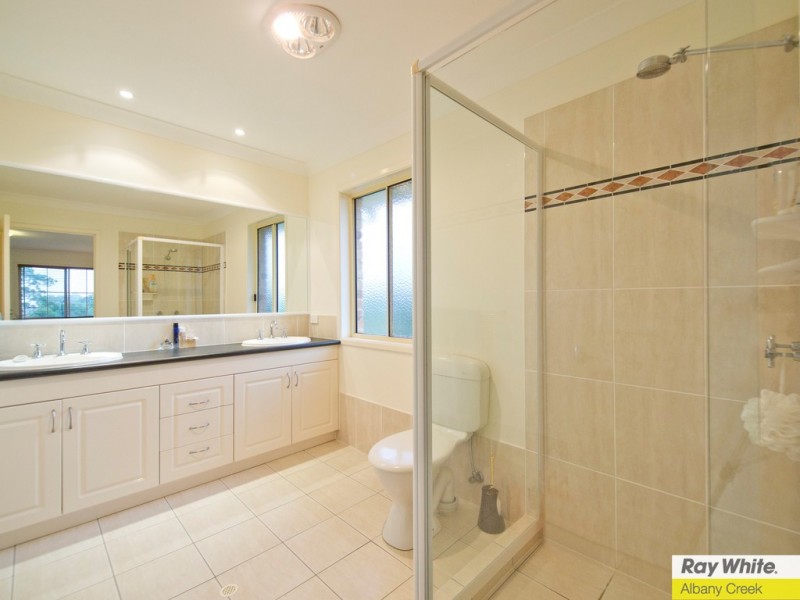 18 Toressian Place, Cashmere QLD 4500