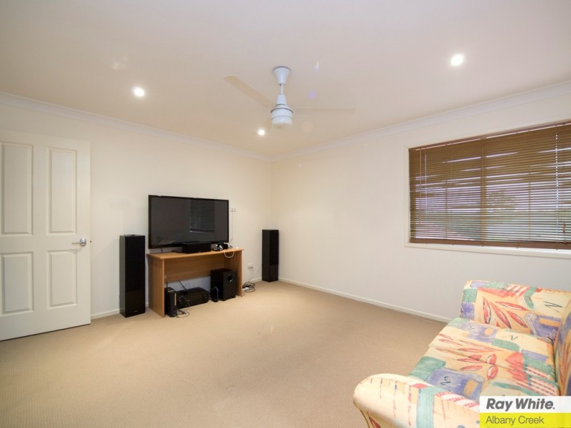 18 Toressian Place, Cashmere QLD 4500