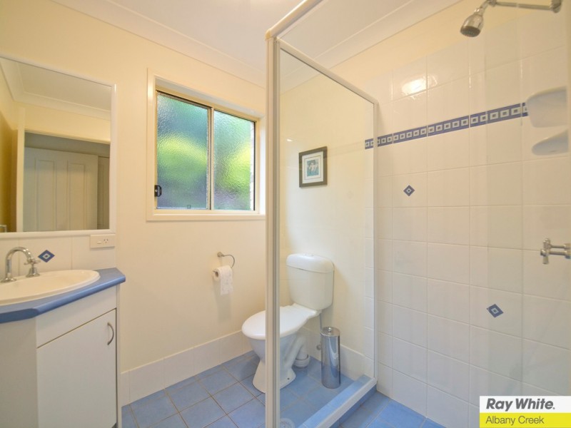 18 Toressian Place, Cashmere QLD 4500