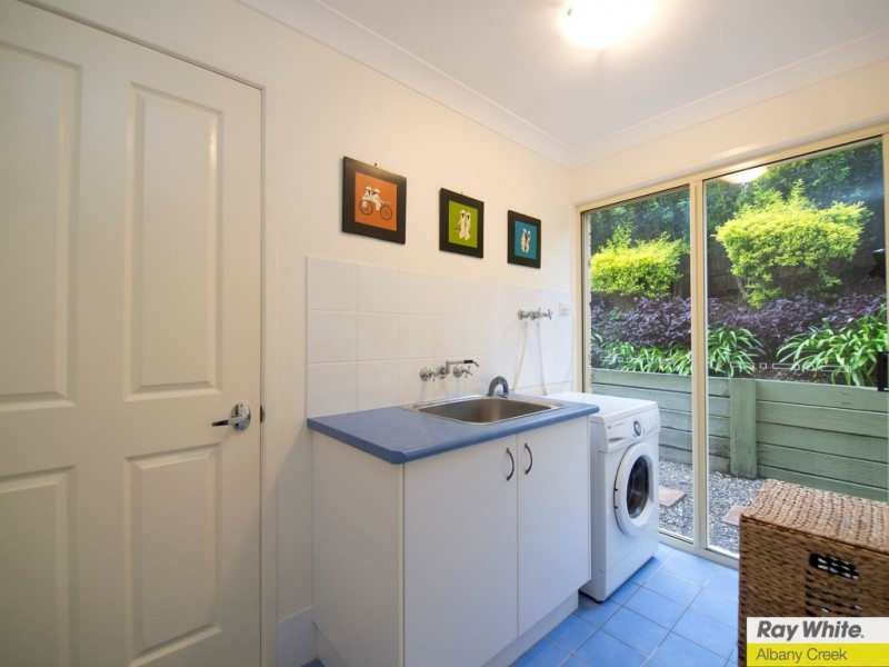 18 Toressian Place, Cashmere QLD 4500