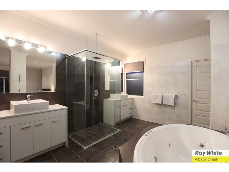 39 Corvus Drive, Cashmere QLD 4500