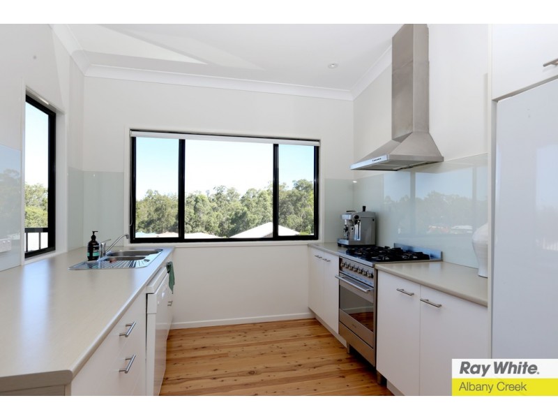 12 Talisman Court, Eatons Hill QLD 4037