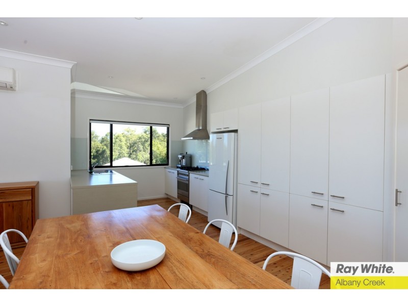 12 Talisman Court, Eatons Hill QLD 4037