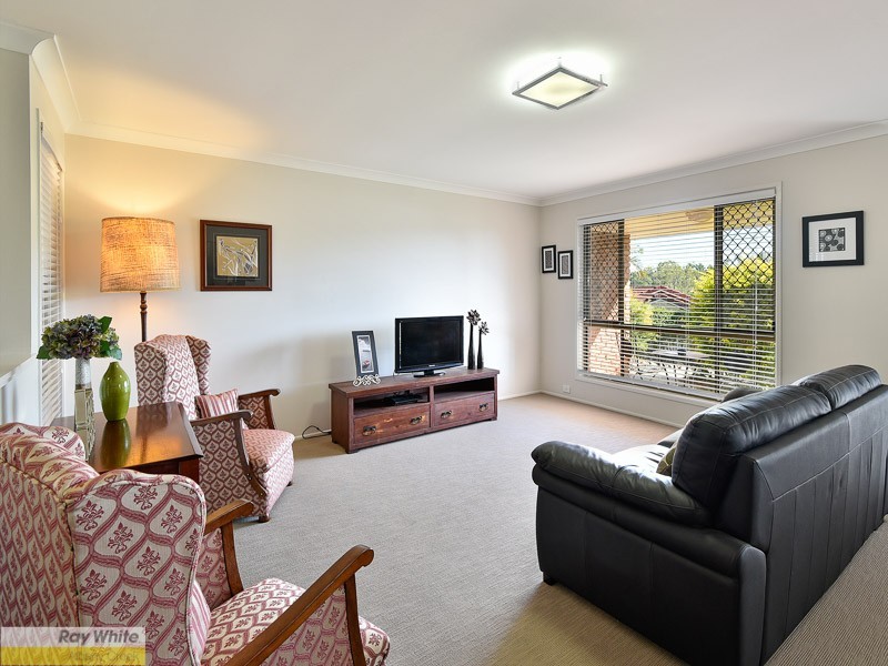 6 Lark Court, Albany Creek QLD 4035