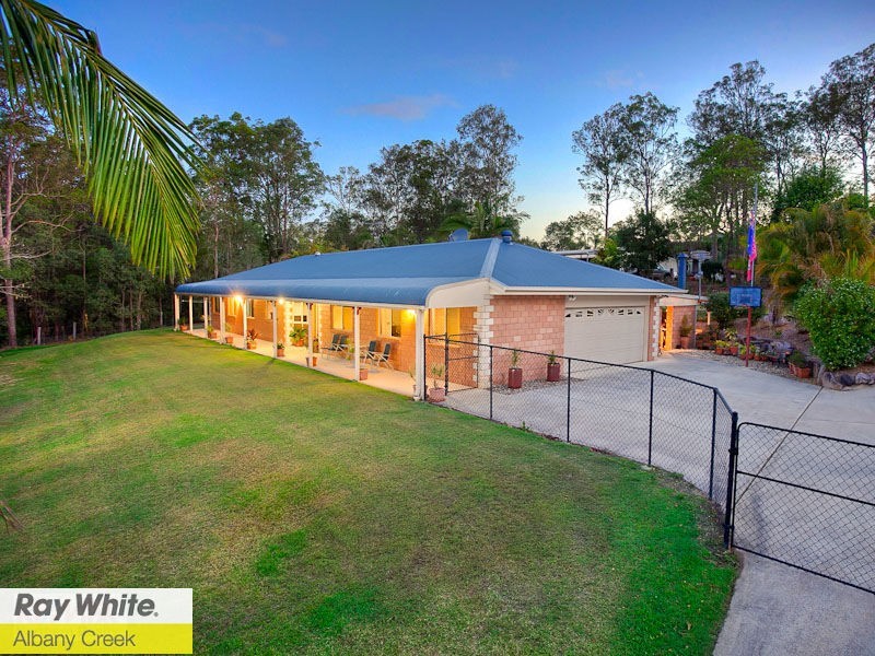 8 Edenderry Court, Eatons Hill QLD 4037