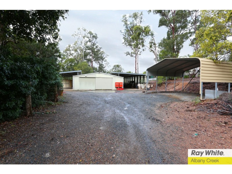 8 Edenderry Court, Eatons Hill QLD 4037