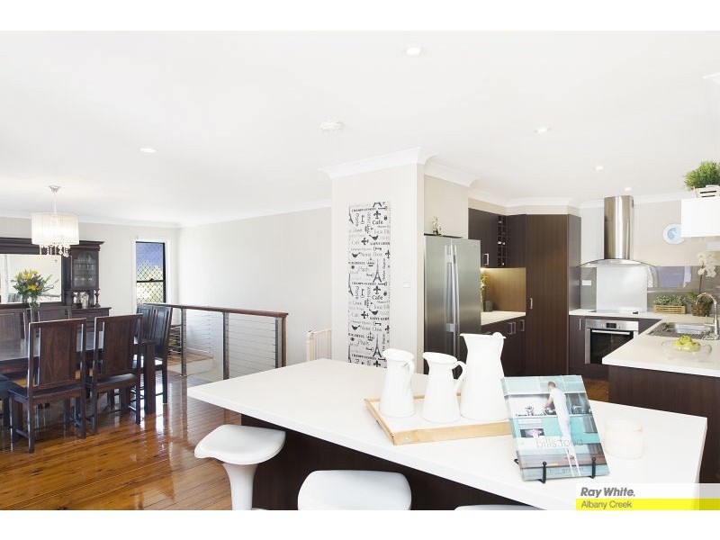 11 Faheys Road East, Albany Creek QLD 4035