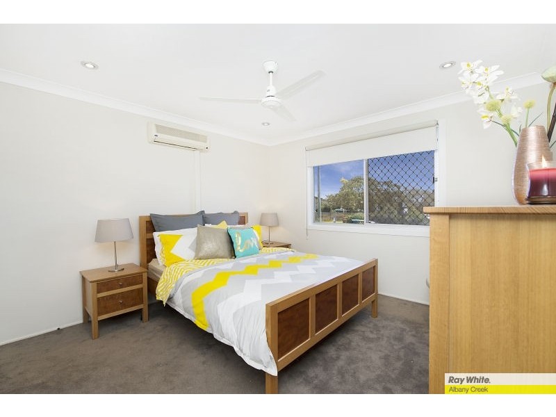 11 Faheys Road East, Albany Creek QLD 4035