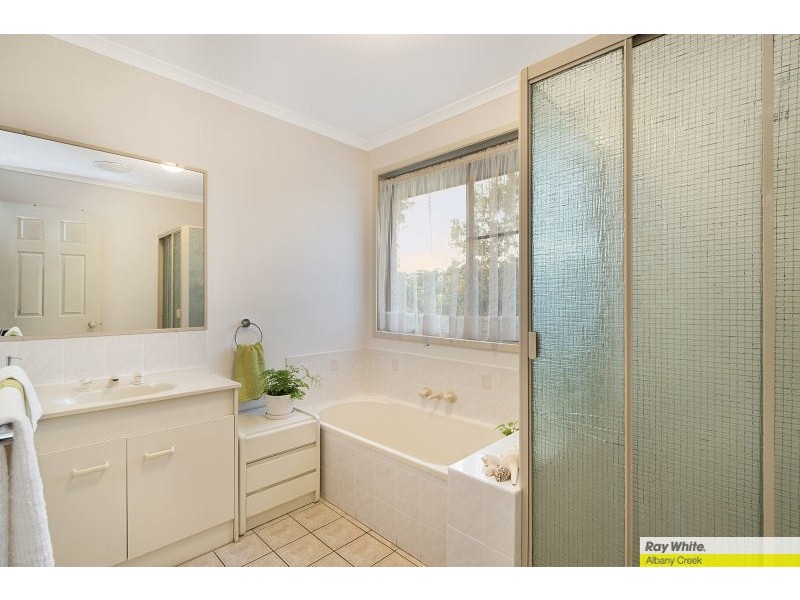 16 Pascali Crescent, Eatons Hill QLD 4037