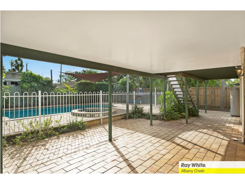 1 Sesame Street, Albany Creek QLD 4035