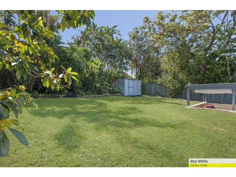 7 Folkstone Avenue, Albany Creek QLD 4035