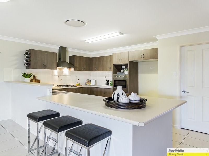 10 Fir Place, Warner QLD 4500