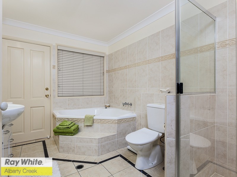 6 Tinaroo Court, Albany Creek QLD 4035