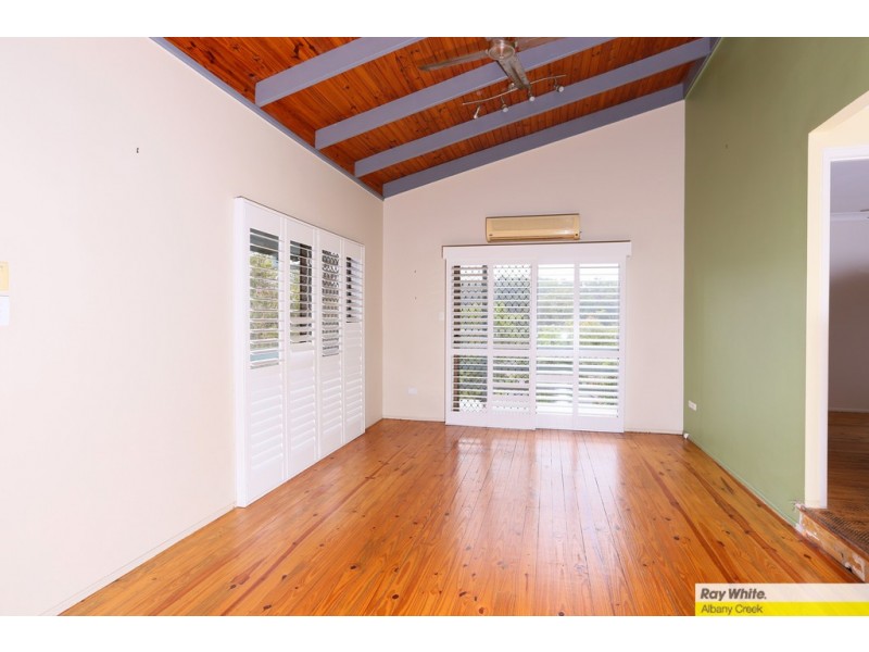 12 Longford Street, Everton Hills QLD 4053