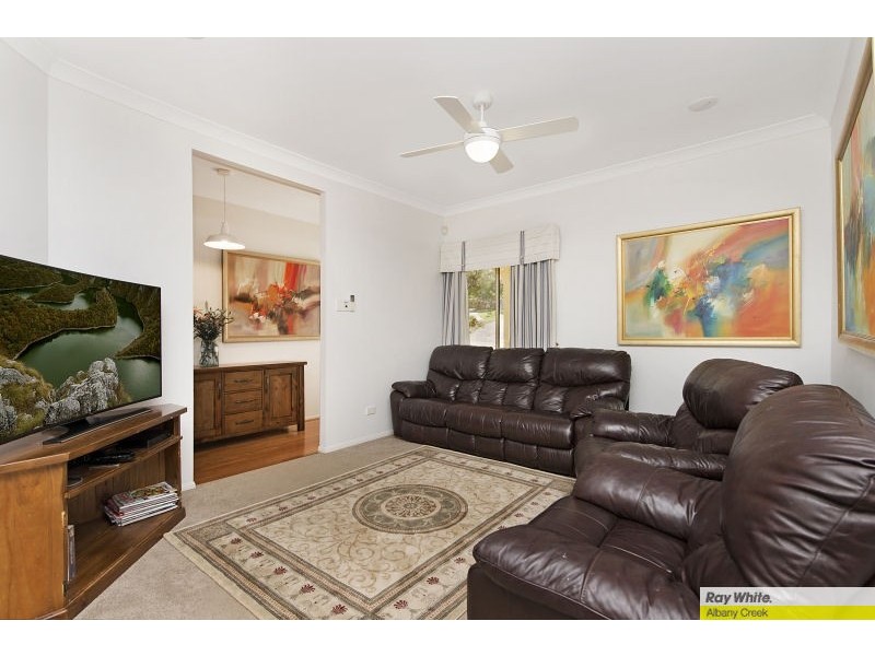 25 Silkyoak Way, Albany Creek QLD 4035