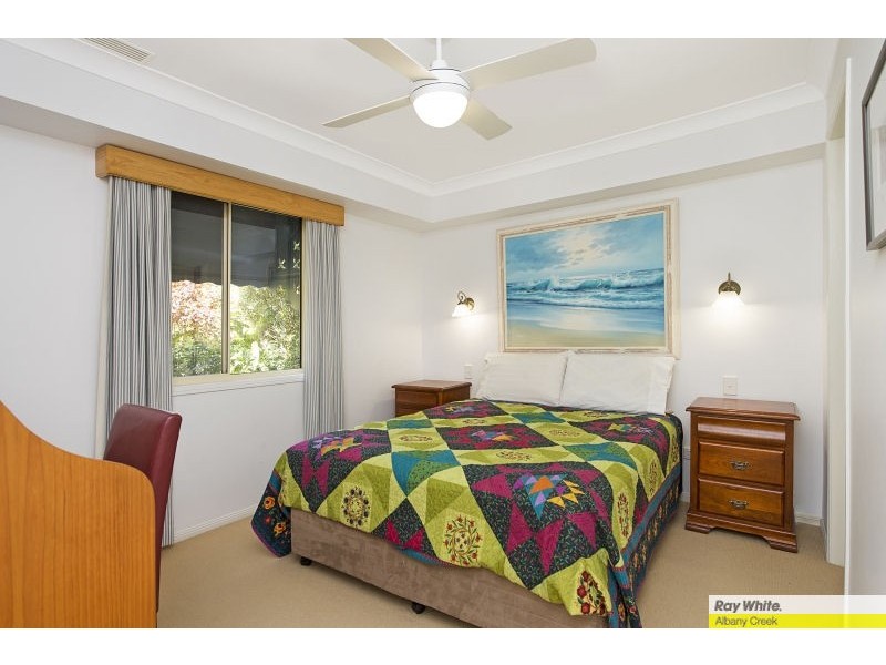 25 Silkyoak Way, Albany Creek QLD 4035