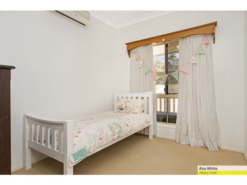 25 Silkyoak Way, Albany Creek QLD 4035