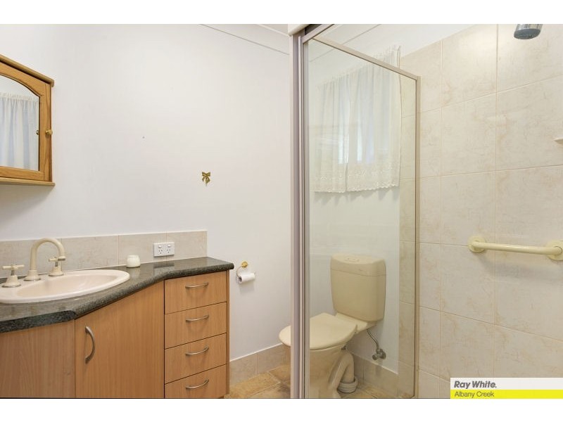 25 Silkyoak Way, Albany Creek QLD 4035